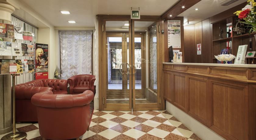 Hotel Commercio & Pellegrino Venice Exterior photo