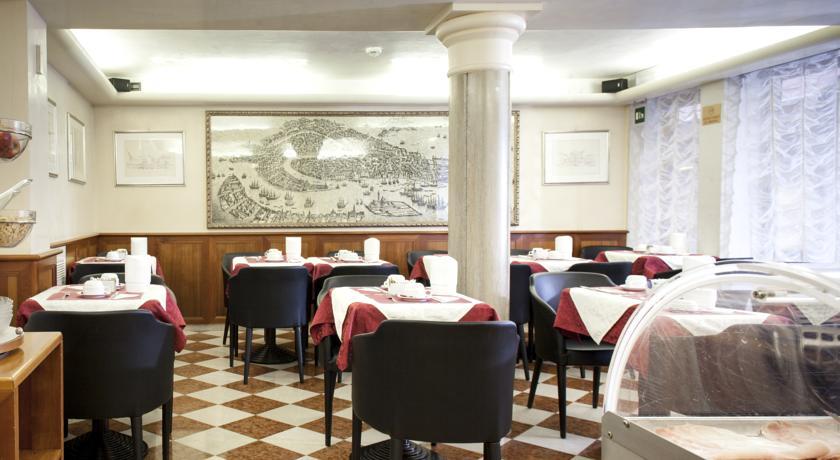 Hotel Commercio & Pellegrino Venice Exterior photo