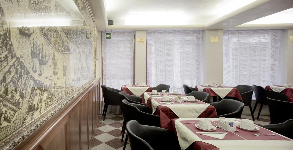 Hotel Commercio & Pellegrino Venice Exterior photo